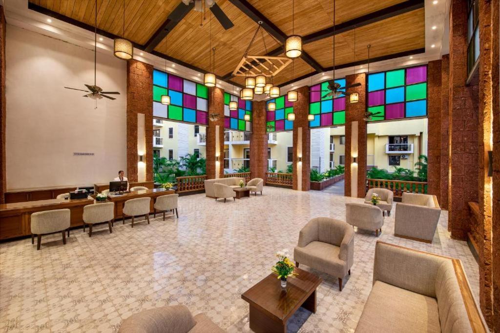 Sea Breeze Max Resort & Spa มัดกอน ภายนอก รูปภาพ