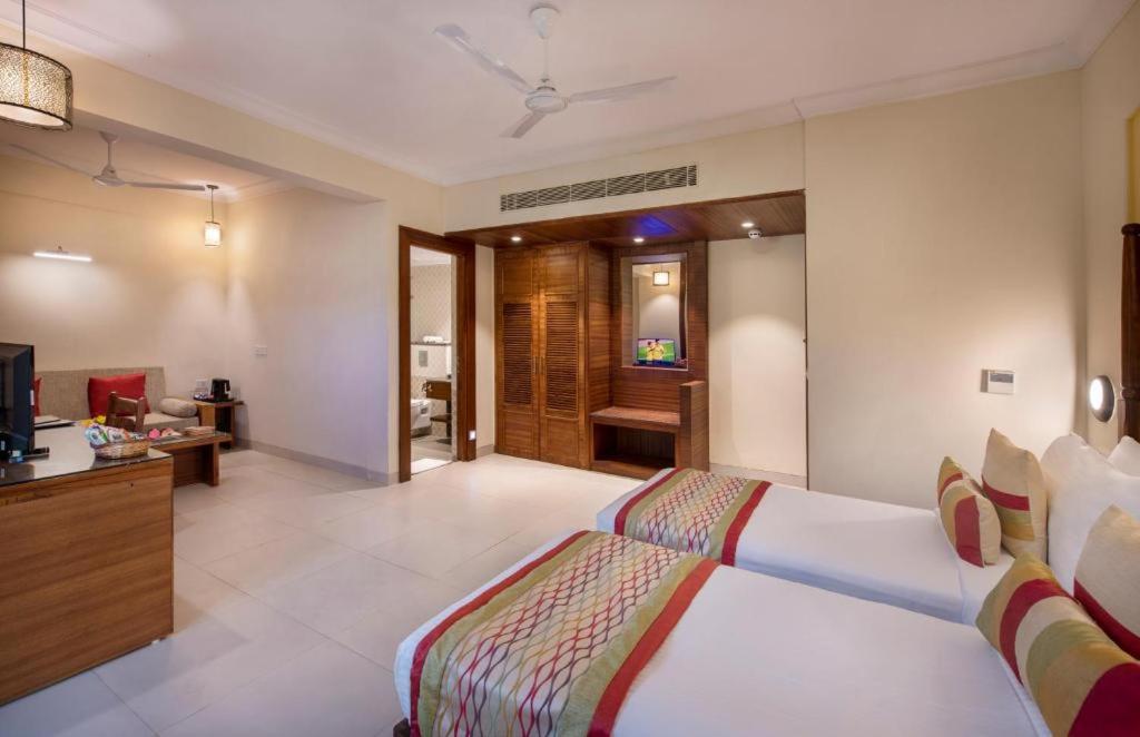 Sea Breeze Max Resort & Spa มัดกอน ภายนอก รูปภาพ