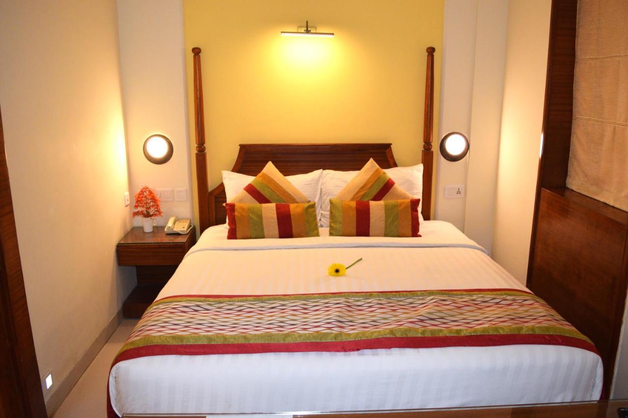 Sea Breeze Max Resort & Spa มัดกอน ภายนอก รูปภาพ