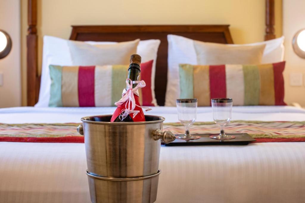 Sea Breeze Max Resort & Spa มัดกอน ภายนอก รูปภาพ